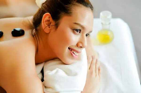 Spa Body Massage Skin Body Treatment Relaxation Mind Healing Tranquility — Stock Photo, Image