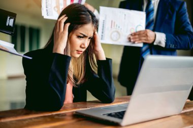 İş yerindeki duygusal sorunlar, yoğun çalışma, stres yorgunluğu iş yerindeki tükenmişlik durumu, tükenme