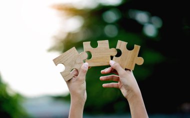 Yapboz parçaları önemli bileşenler iyi iş enerjisi, bağlantı, iletişim. ve mükemmellik, takım çalışması konsepti