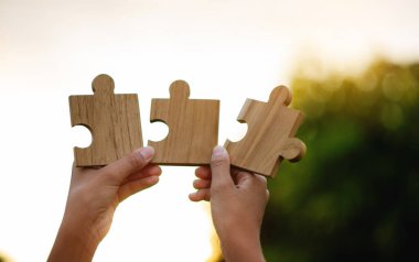 Yapboz Bağlantısı İşbirliği Ekibi Önemli parçalar ve iletişim başarısı hedefleri