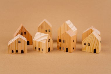 Konutlar ahşap evler ve apartmanlar, binalar ve dış dekorasyon İpotek ve Göçmenlik