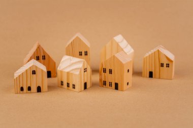 Ev ve Konut, Küçük Model Konutlar, Birinci Ana Konutlar, Ev Projeleri ve Ev Alım ve Satım Kredileri