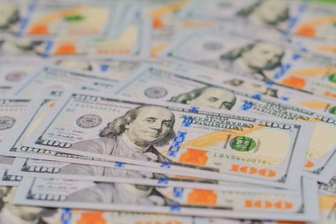 Dolar para birimi ve yatırım planlaması, gelir, maaş, para akışı ve mali başarı.