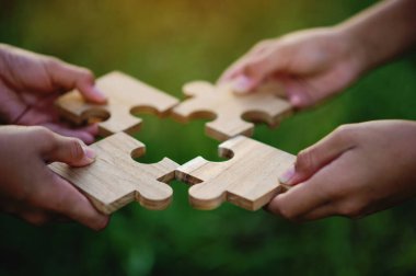 Yapboz birliği, gruplar arası işbirliği, takım çalışması, takım bağlantısı ve destek bulmacası