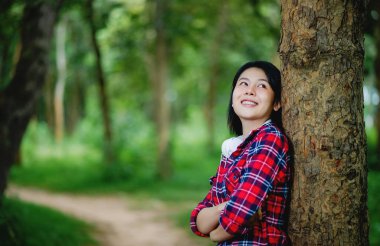 Özgürce yaşamak ve her gün mutlu olmak, gülümsemek ve mutlu olmak, iyimser olmak..