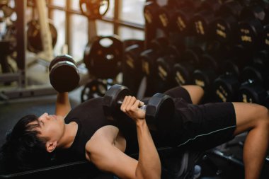 Aptal egzersizler, kas geliştirme ve sağlık, ağırlık kaldırma ve ağır antrenmanlar..