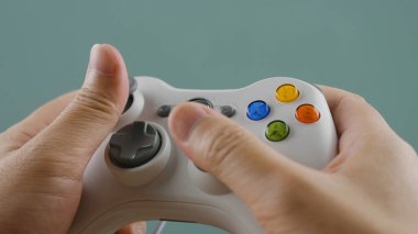 Oyun, kendini kontrol ve komuta, rahatlama ve ev eğlencesi aktiviteleri