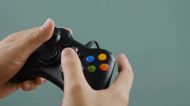 Oyun, kendini kontrol ve komuta, rahatlama ve ev eğlencesi aktiviteleri