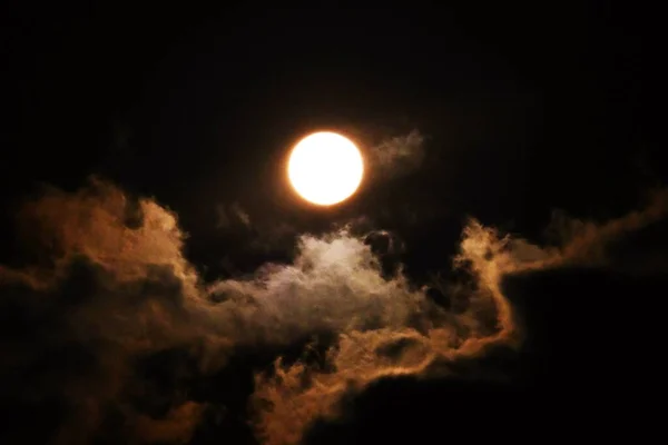 Вид Полной Луны Облаков Фон Изображения Луны — стоковое фото