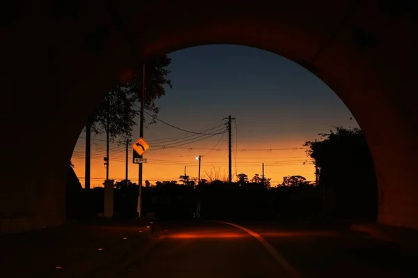 日出时的晨光轮廓 自然背景材料 — 图库照片