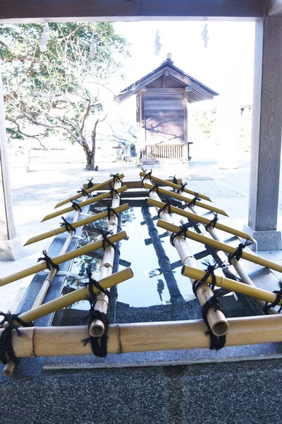 stock image The purification fountain 'Chozuya' in the Japanese shrine. It's place where you wash your hands and rinseyour mouth at a shrine. This is a ritual cleansing.