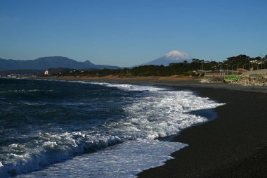 Mt. Kışın Fuji karla kaplıydı. Japonya malzeme resimleri seyahat eder.