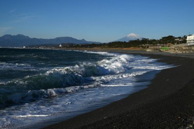 Mt. Kışın Fuji karla kaplıydı. Japonya malzeme resimleri seyahat eder.