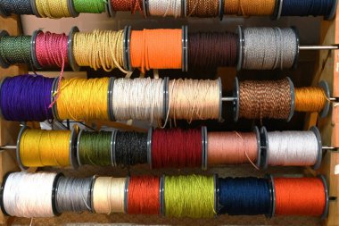  Geleneksel bir Japon gemisi. 'Iga Örgülü Kordon' Iga Şehri, Mie Bölgesi. İpek iplikle örülmüş bir el işi, Japonya seyahatiniz için mükemmel bir hediyedir..