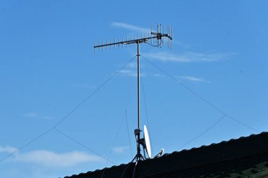 Japon televizyon anteninin sahnesi. Televizyon yayınının arka planı.