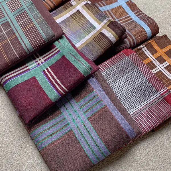 Erkekler için eski püskü mendiller..