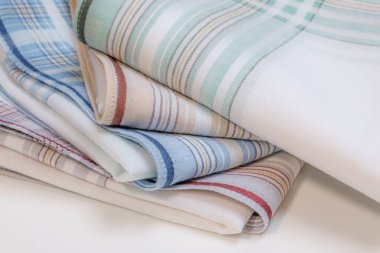 Erkekler için eski püskü mendiller..