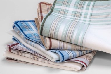 Erkekler için eski püskü mendiller..