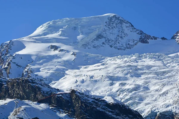 Jég Alphubel Felett Saas Díj Svájci Alpokban — Stock Fotó