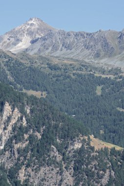 St Luc kayak bölgesinde, Anniviers Vadisi 'nde, Sierre' nin yukarısındaki Güney İsviçre Alplerinde Rothorn.