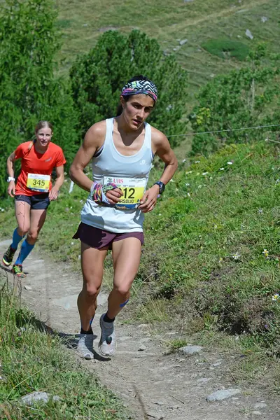 Zinal, SWitzERLAND - 7 Ağustos 2021, Sierre-Zinal Dünya Şampiyonası 'nda Elit koşucu, Karina CARSOLIO (MEX): 7 Ağustos 2021, İsviçre