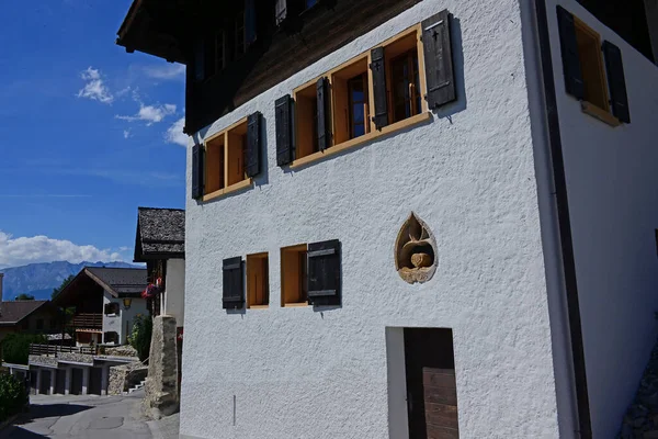 Casă Veche Din Satul Montan Din Sudul Elveției Datând Din Imagini stoc fără drepturi de autor