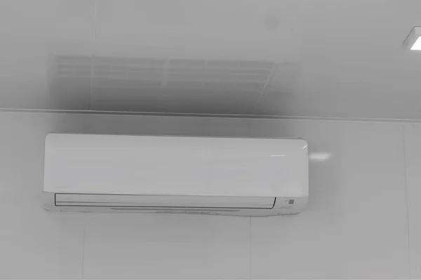 Klimaanlage Einer Weißen Wand Inneren Eines Kinderzimmers — Stockfoto