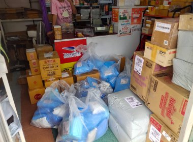 çevrimiçi mağazalardan ürün gönderme mağazası, Shopee Lazada