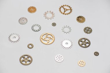 saat parçaları beyaz arkaplanda izole