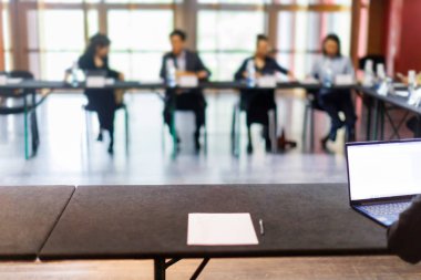 İş arayan kişi için görüşme paneli