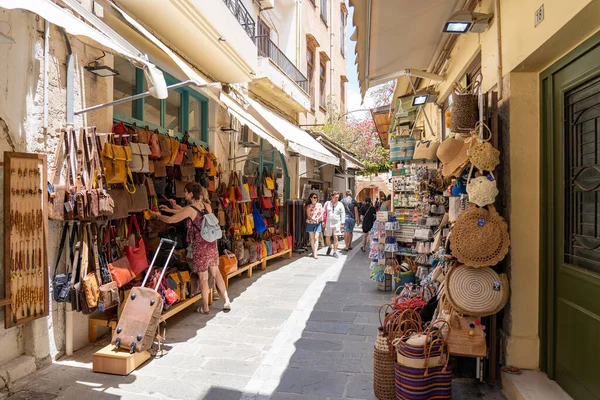 Δεν Λείπουν Καταστήματα Σουβενίρ Στην Παλιά Πόλη Του Ρεθύμνου Κρήτη — Φωτογραφία Αρχείου