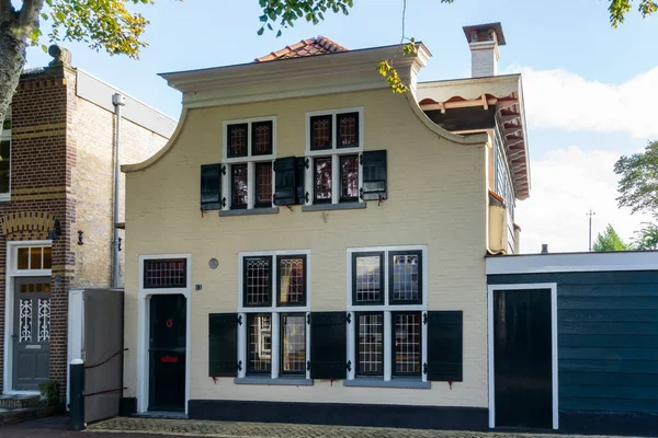 stock image One of the many beautiful traditional houses in the main street (Dorpsstraat) of the island of Vlieland