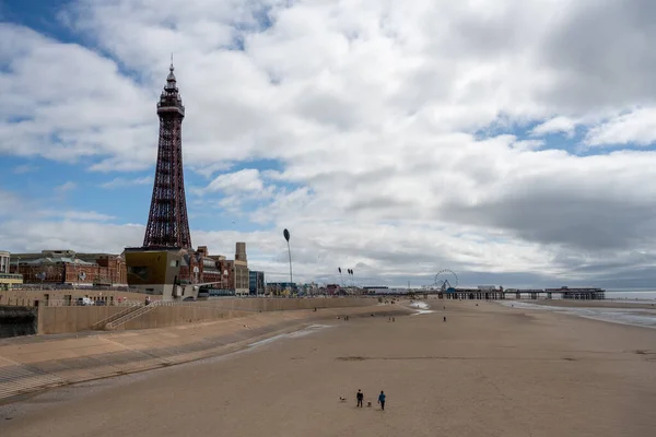 Blackpool 2023 Башня World Fashion Tower Блэкпуле Туристы Экскурсанты Пляже Стоковое Изображение