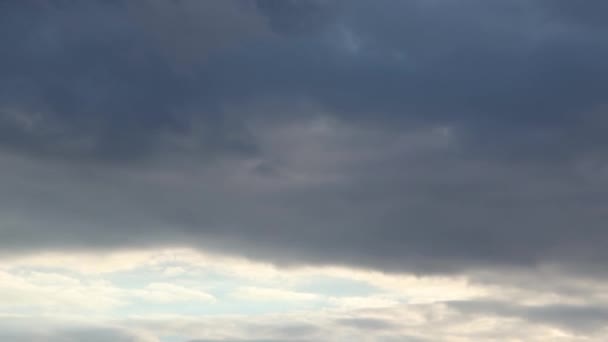 Smooth Camera Movement Sky Dark Gloomy Clouds Early Sunset — Vídeos de Stock