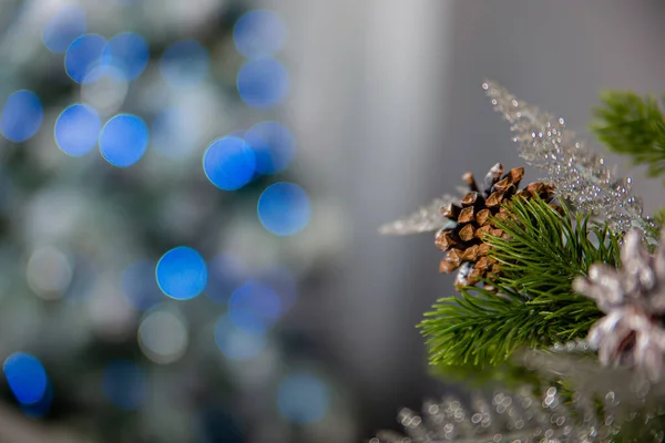 Close Pine Cone Christmas Bokeh Background Selective Focus Blurred Background — Stock Photo, Image