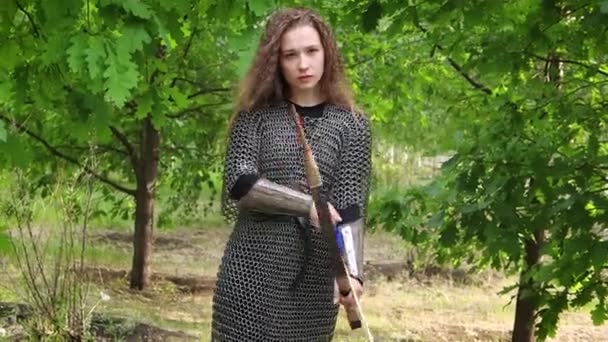 Smooth Camera Movement Selective Focus Portrait Young Woman Chain Mail — Stock Video