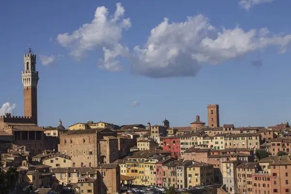 Toskana 'daki Siena manzarası, İtalya