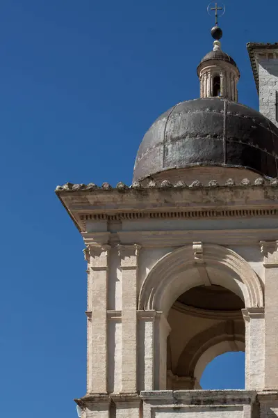 Assisi'da San Francesco Bazilikası