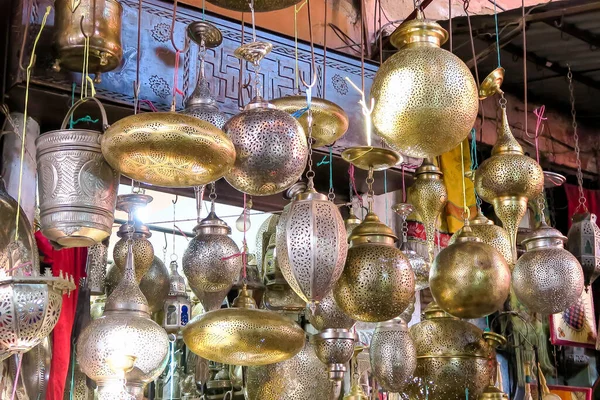 가게에서 사용하는 전통적 아라비아 — 스톡 사진