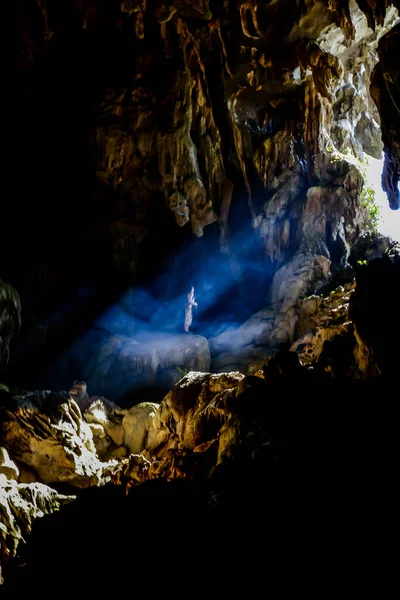 Luz Caverna — Fotografia de Stock
