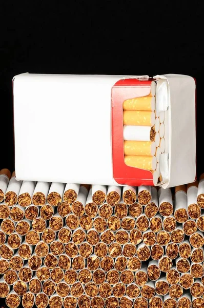 Detailní Záběr Tabákových Cigaret Pozadí Nebo Textura — Stock fotografie