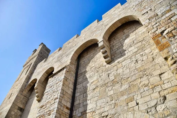 Torre Del Castillo Día Soleado Sobre Cielo Azul —  Fotos de Stock
