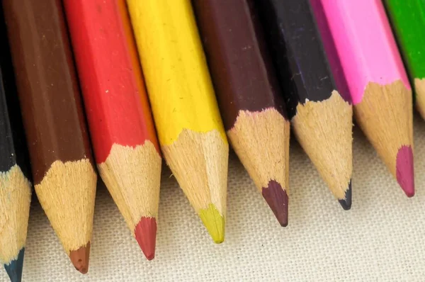 Nowe Kolorowe Ołówki Zamknij Się — Zdjęcie stockowe