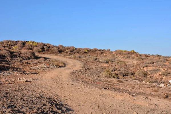 Paisagem Com Uma Estrada Deserto — Fotografia de Stock