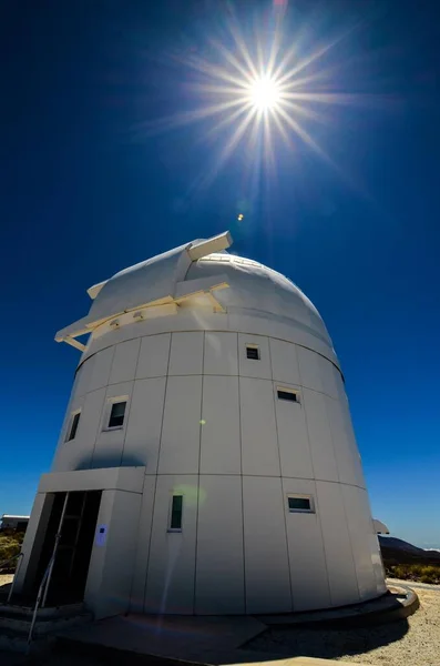西班牙特内里费Teide天文台的望远镜 — 图库照片