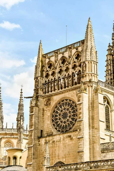 西班牙美丽的历史大教堂 — 图库照片