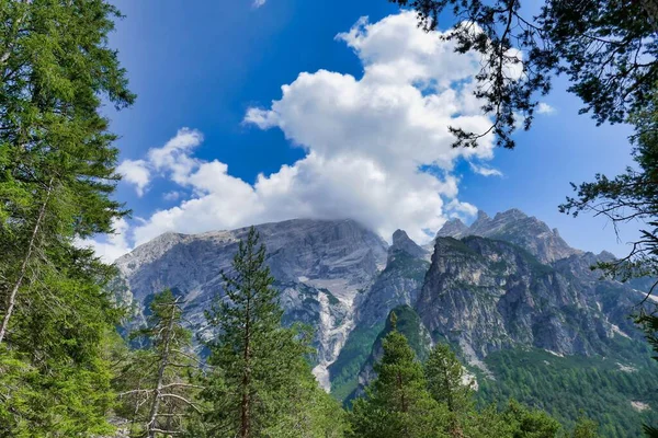 Гірський Пейзаж Блакитне Небо — стокове фото
