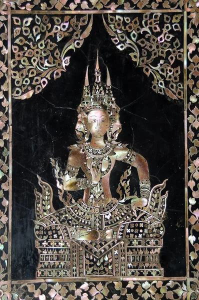 Gamla Thai Stil Tempel Thai Golden Buddha Staty — Stockfoto
