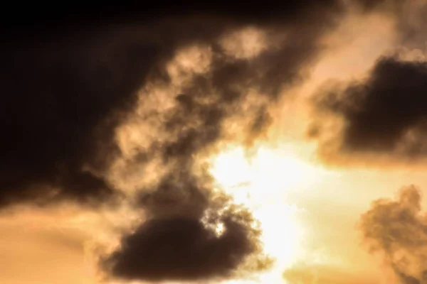 Bellissimo Cielo Con Nuvole Sullo Sfondo — Foto Stock