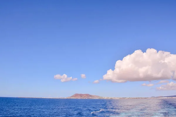Beautiful Nature Scenic View Sea Island Clouds Sky — Stockfoto